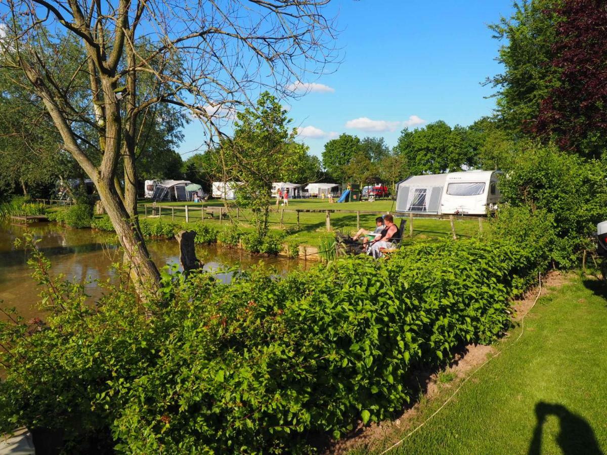 Chalet de Schenk- Camping 't Dekske Wintelre Exterior foto
